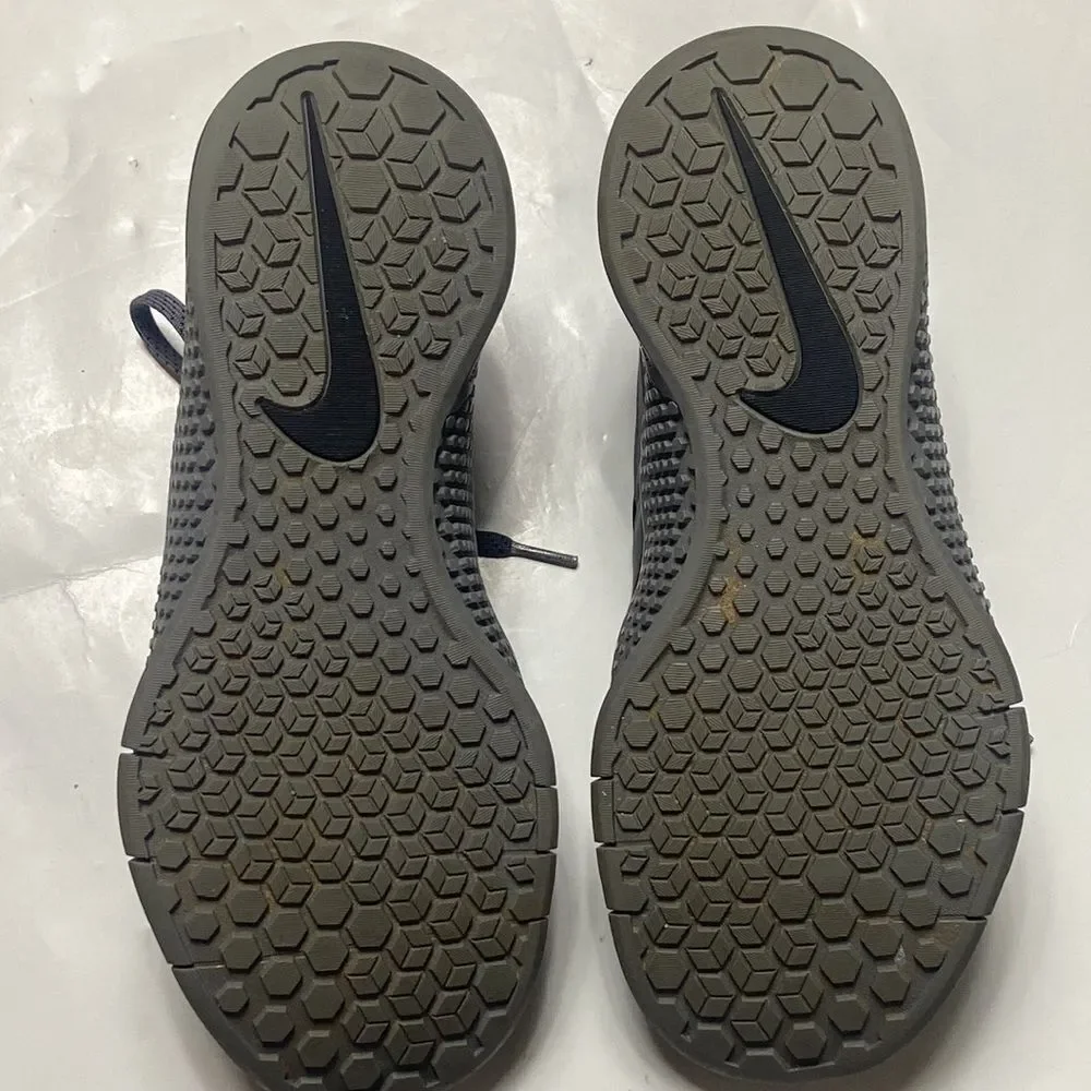 Nike Training RS001 Rubber Shoes Size 7 Unisex